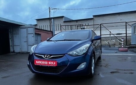 Hyundai Elantra V, 2011 год, 890 000 рублей, 1 фотография