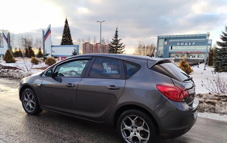 Opel Astra J, 2010 год, 730 000 рублей, 5 фотография