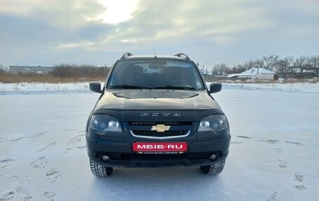 Chevrolet Niva I рестайлинг, 2018 год, 950 000 рублей, 3 фотография