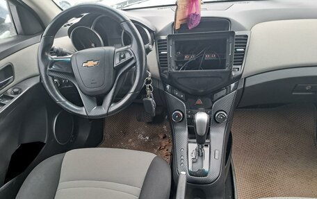 Chevrolet Cruze II, 2012 год, 635 000 рублей, 7 фотография