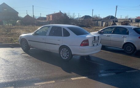 Opel Vectra B рестайлинг, 1998 год, 220 000 рублей, 1 фотография