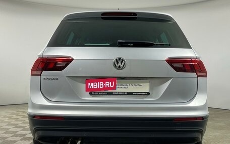 Volkswagen Tiguan II, 2019 год, 2 599 000 рублей, 5 фотография