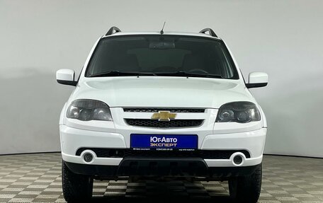 Chevrolet Niva I рестайлинг, 2018 год, 879 000 рублей, 2 фотография