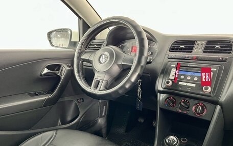 Volkswagen Polo VI (EU Market), 2012 год, 590 000 рублей, 17 фотография