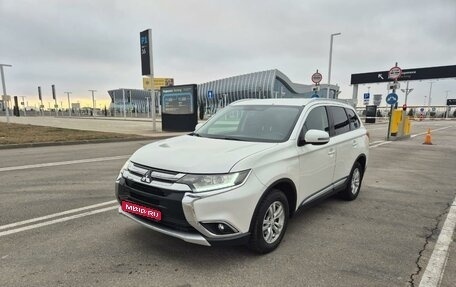 Mitsubishi Outlander III рестайлинг 3, 2015 год, 1 580 000 рублей, 1 фотография