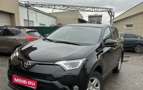 Toyota RAV4, 2018 год, 3 000 000 рублей, 6 фотография