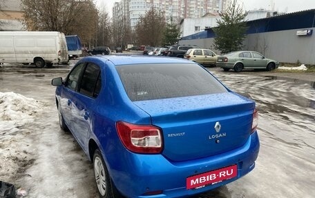 Renault Logan II, 2015 год, 950 000 рублей, 4 фотография