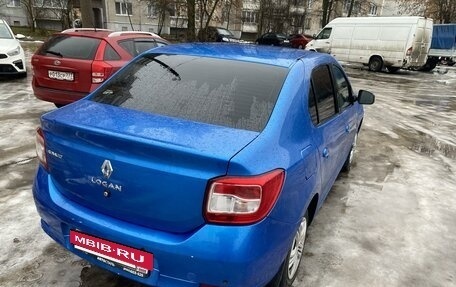 Renault Logan II, 2015 год, 950 000 рублей, 3 фотография