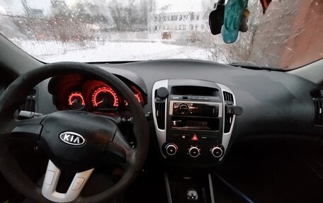 KIA cee'd I рестайлинг, 2010 год, 830 000 рублей, 8 фотография