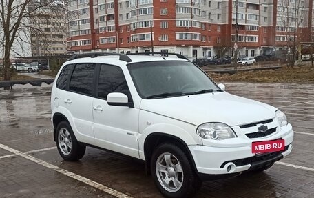 Chevrolet Niva I рестайлинг, 2012 год, 610 000 рублей, 2 фотография