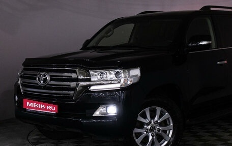 Toyota Land Cruiser 200, 2016 год, 6 100 000 рублей, 33 фотография