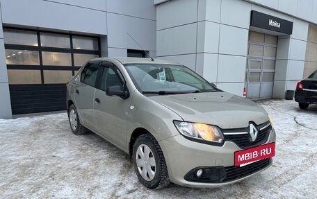 Renault Logan II, 2018 год, 949 000 рублей, 2 фотография