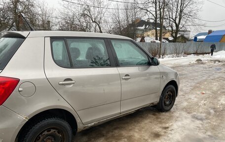 Skoda Fabia II, 2011 год, 450 000 рублей, 3 фотография