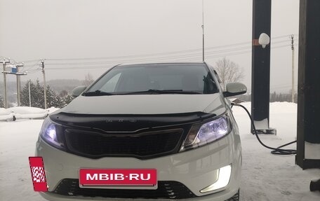 KIA Rio III рестайлинг, 2013 год, 995 000 рублей, 6 фотография