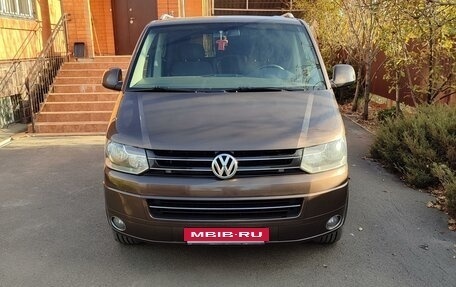 Volkswagen Caravelle T5, 2013 год, 2 400 000 рублей, 2 фотография