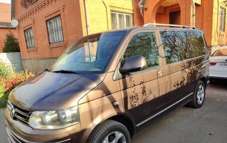 Volkswagen Caravelle T5, 2013 год, 2 400 000 рублей, 4 фотография