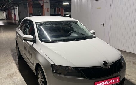 Skoda Rapid I, 2017 год, 1 050 000 рублей, 2 фотография