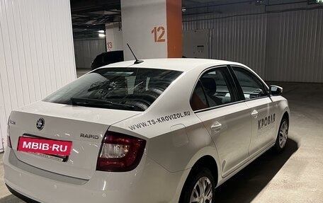 Skoda Rapid I, 2017 год, 1 050 000 рублей, 3 фотография