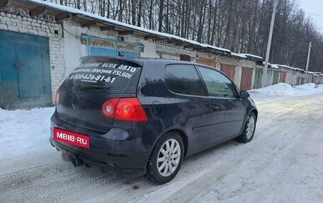 Volkswagen Golf V, 2004 год, 520 000 рублей, 2 фотография