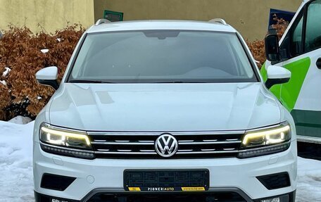 Volkswagen Tiguan II, 2017 год, 3 000 000 рублей, 3 фотография