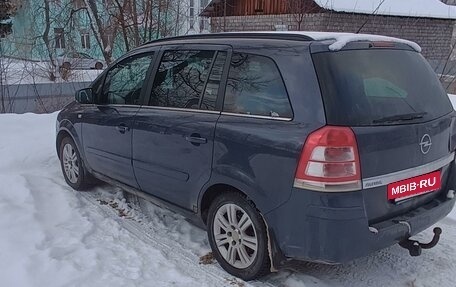 Opel Zafira B, 2011 год, 650 000 рублей, 3 фотография