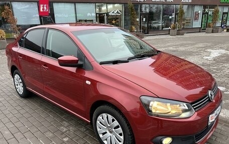 Volkswagen Polo VI (EU Market), 2010 год, 680 000 рублей, 2 фотография