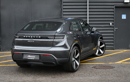 Porsche Macan, 2024 год, 20 300 000 рублей, 6 фотография