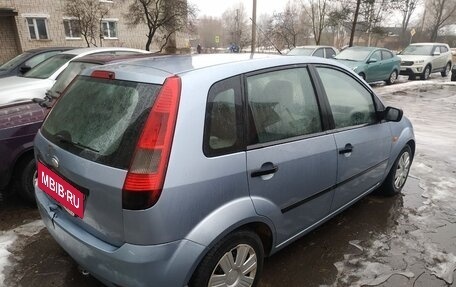 Ford Fiesta, 2005 год, 320 000 рублей, 2 фотография