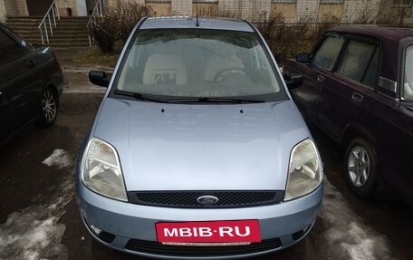 Ford Fiesta, 2005 год, 320 000 рублей, 3 фотография