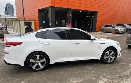 KIA Optima IV, 2018 год, 2 600 000 рублей, 8 фотография