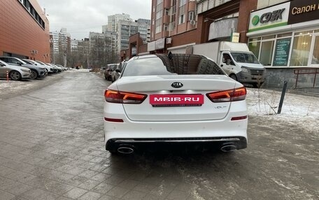 KIA Optima IV, 2018 год, 2 600 000 рублей, 5 фотография