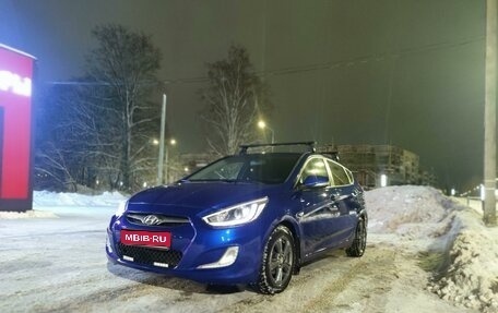 Hyundai Solaris II рестайлинг, 2011 год, 1 000 000 рублей, 1 фотография