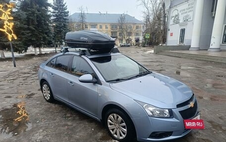 Chevrolet Cruze II, 2010 год, 850 000 рублей, 2 фотография