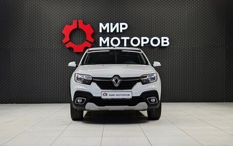 Renault Logan II, 2021 год, 1 340 000 рублей, 2 фотография