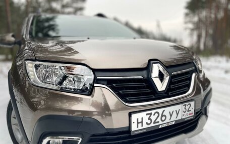 Renault Sandero II рестайлинг, 2021 год, 1 395 000 рублей, 3 фотография