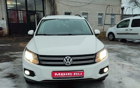 Volkswagen Tiguan I, 2011 год, 1 680 000 рублей, 3 фотография