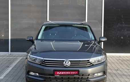 Volkswagen Passat B8 рестайлинг, 2016 год, 1 690 000 рублей, 3 фотография