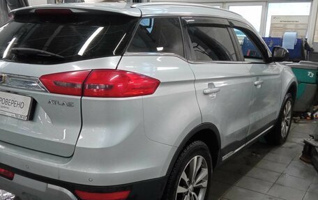 Geely Atlas I, 2018 год, 1 577 000 рублей, 3 фотография