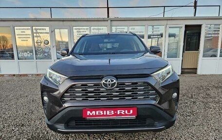 Toyota RAV4, 2021 год, 3 500 000 рублей, 3 фотография