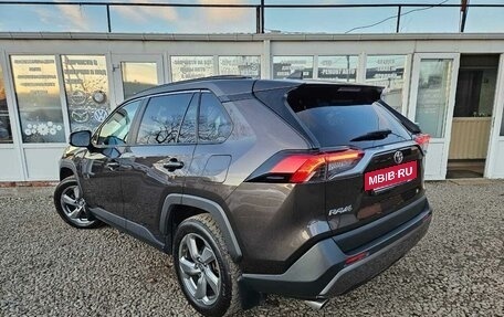 Toyota RAV4, 2021 год, 3 500 000 рублей, 6 фотография