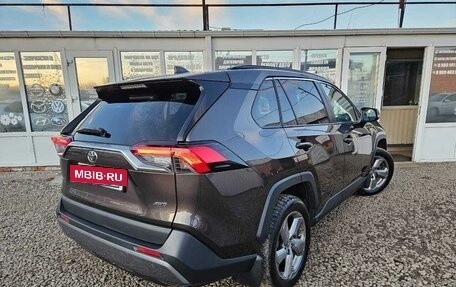 Toyota RAV4, 2021 год, 3 500 000 рублей, 7 фотография