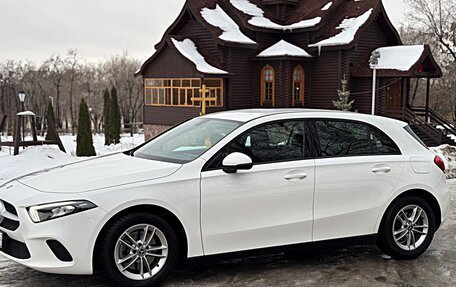 Mercedes-Benz A-Класс, 2019 год, 2 550 000 рублей, 5 фотография