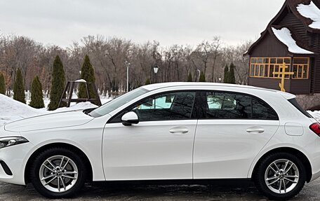 Mercedes-Benz A-Класс, 2019 год, 2 550 000 рублей, 8 фотография