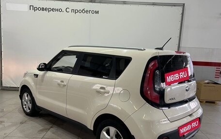 KIA Soul II рестайлинг, 2017 год, 1 570 000 рублей, 7 фотография