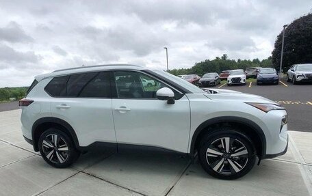 Nissan Rogue, 2024 год, 6 027 000 рублей, 7 фотография