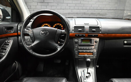 Toyota Avensis III рестайлинг, 2006 год, 1 190 000 рублей, 16 фотография