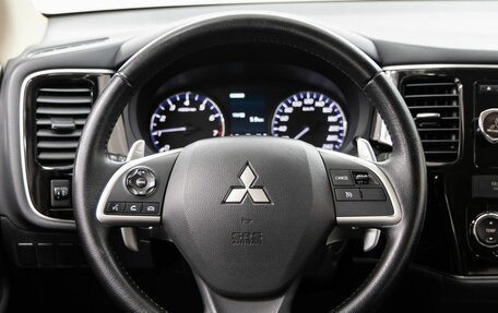 Mitsubishi Outlander III рестайлинг 3, 2013 год, 1 698 000 рублей, 17 фотография