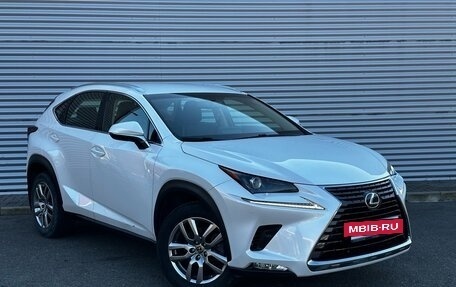 Lexus NX I, 2018 год, 2 990 000 рублей, 3 фотография