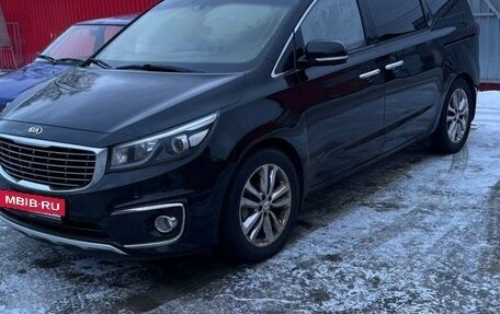 KIA Carnival III, 2016 год, 2 850 000 рублей, 8 фотография