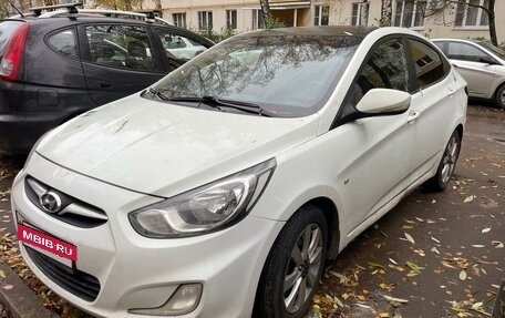 Hyundai Solaris II рестайлинг, 2011 год, 600 000 рублей, 3 фотография